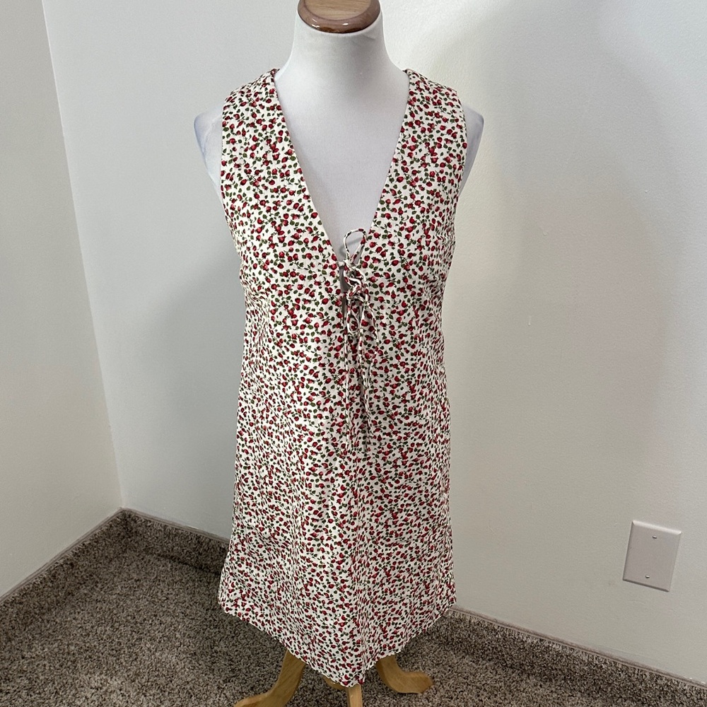 ❤️ NWT Abercrombie & Fitch Strawberry Print Swing Dress